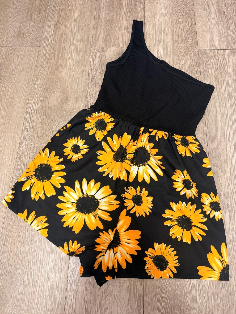 SHEIN Black One-Shoulder Romper with Yellow Sunflower Print